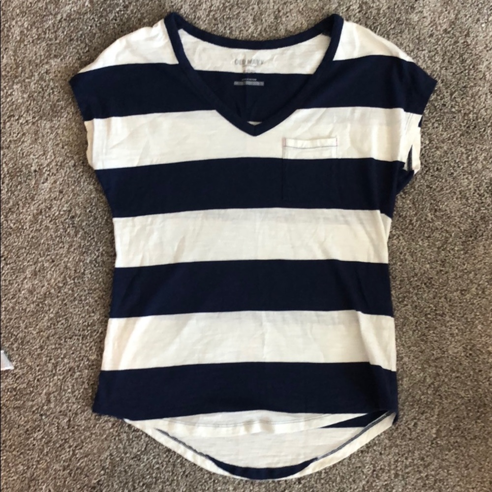 Old Navy T-shirt